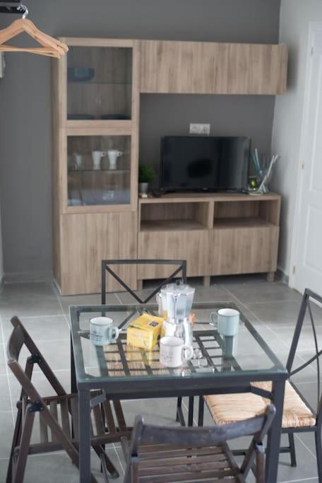 Apartment In The Center Near & Free Wifi *